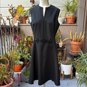 Elegant Black Sleeveless Dress